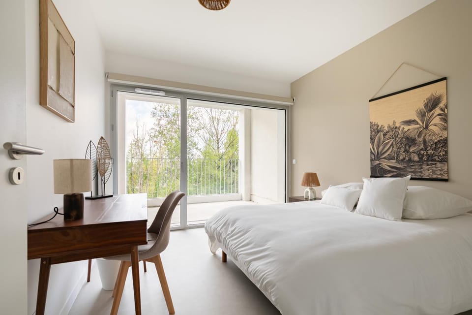 Photo of the whole room, Bedroom, flat iron, wardrobe