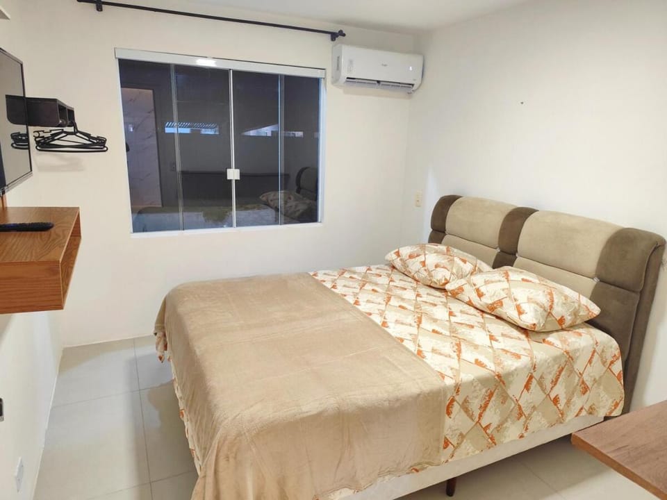 House in Downtown East Beach with Air Conditioning House in Pontal do Paraná