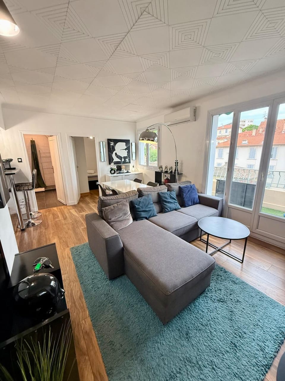 Communal lounge/ TV room, TV and multimedia, Living room, Seating area