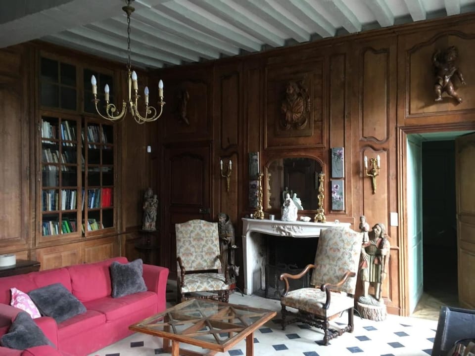 Chateau de Lassay - Charming castle for rent in Sarthe Villa in Centre-Val de Loire