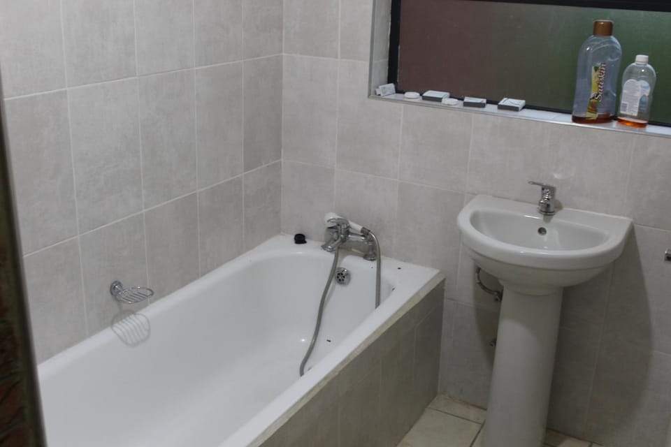 Bathroom, Bath