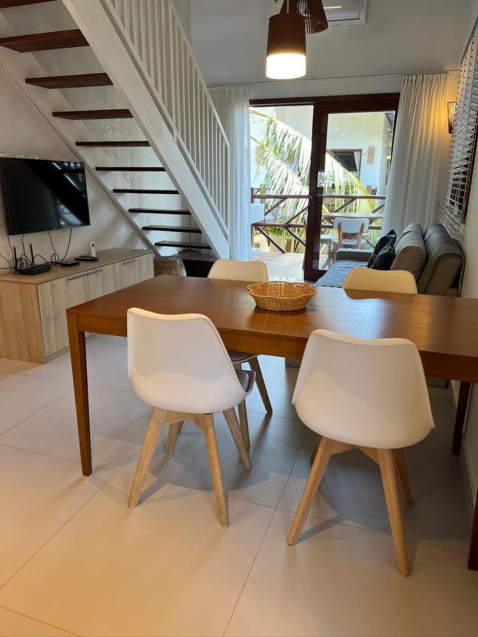 Living room, Dining area