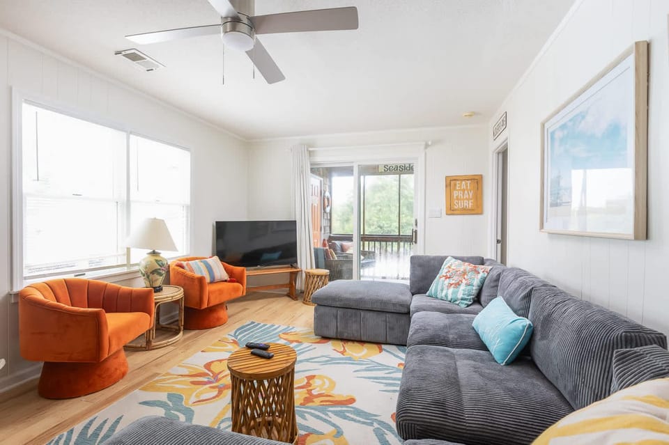 This Home Has It All Location Amenities & More House in Duck