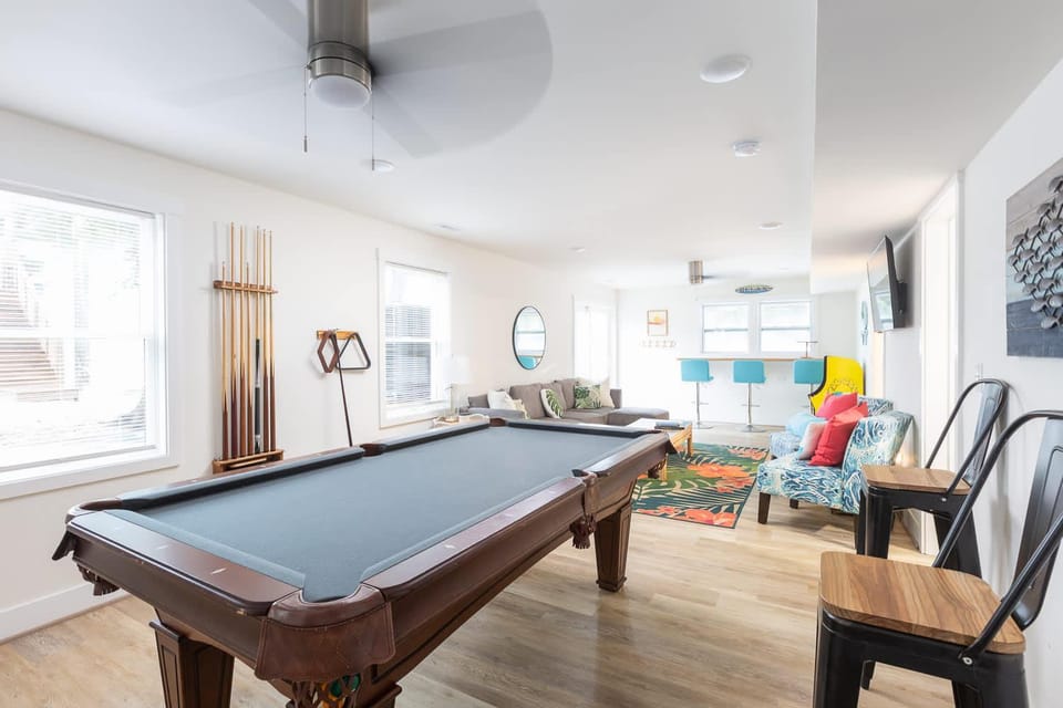 This Home Has It All Location Amenities & More House in Duck