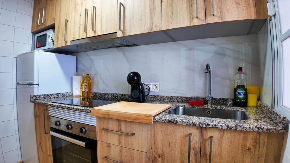 Kitchen or kitchenette, pet friendly
