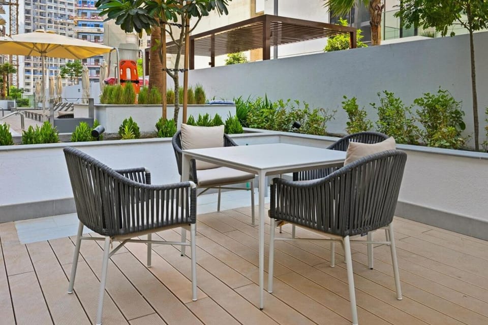 Cool studio with pool and gym by beBalmy Apartment in Dubai