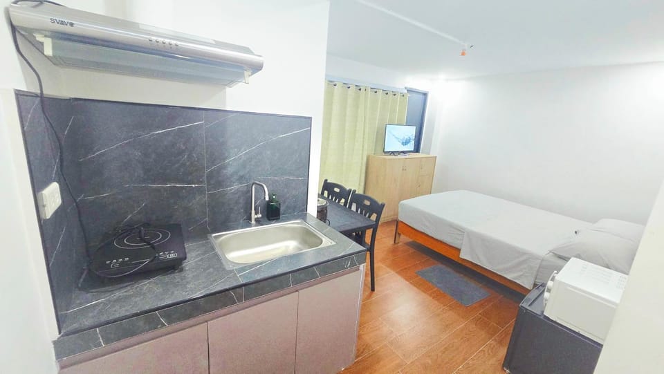 Studio Units near Airport by Jade Studio Apartments Apartment in Pasay