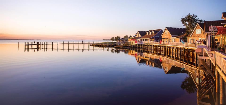 Walk to Duck Soundfront w Pool Firepit Cornhole House in Duck