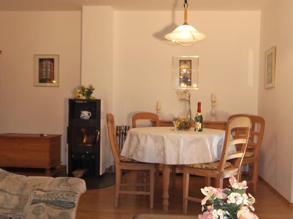 Birkmaase 12 Kapitänshaus Jacqueline 4-Sterne Komfort FeWo im EG rechts Apartment in Zingst