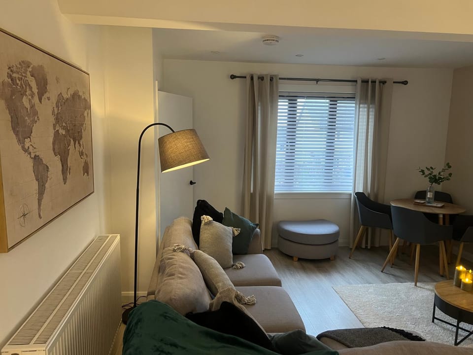 60 Springfield Road House in Scotland