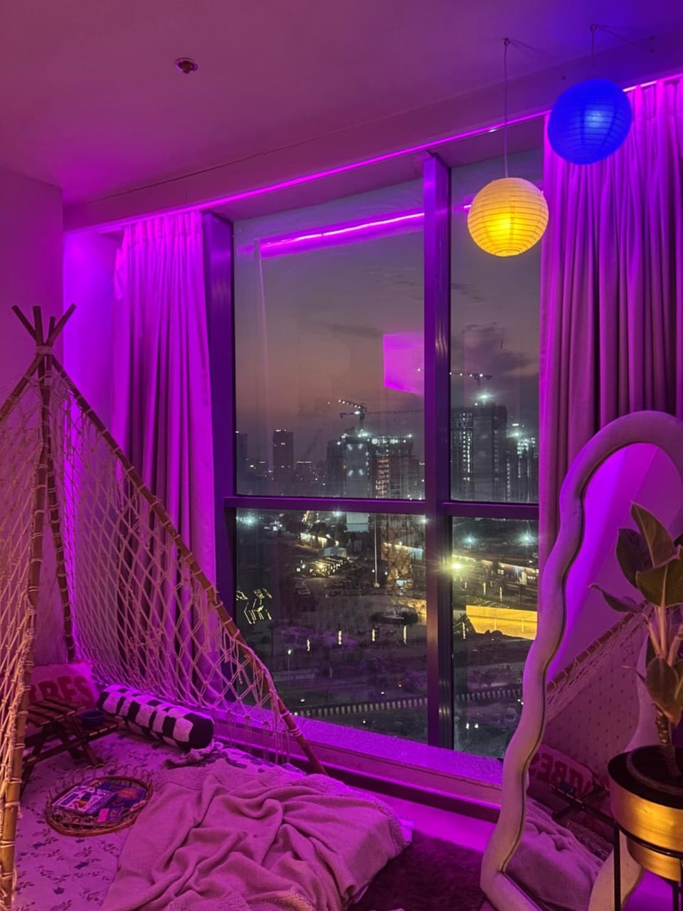 Hive365Stays Conscient one Dwarka expressway Apartment in Gurugram