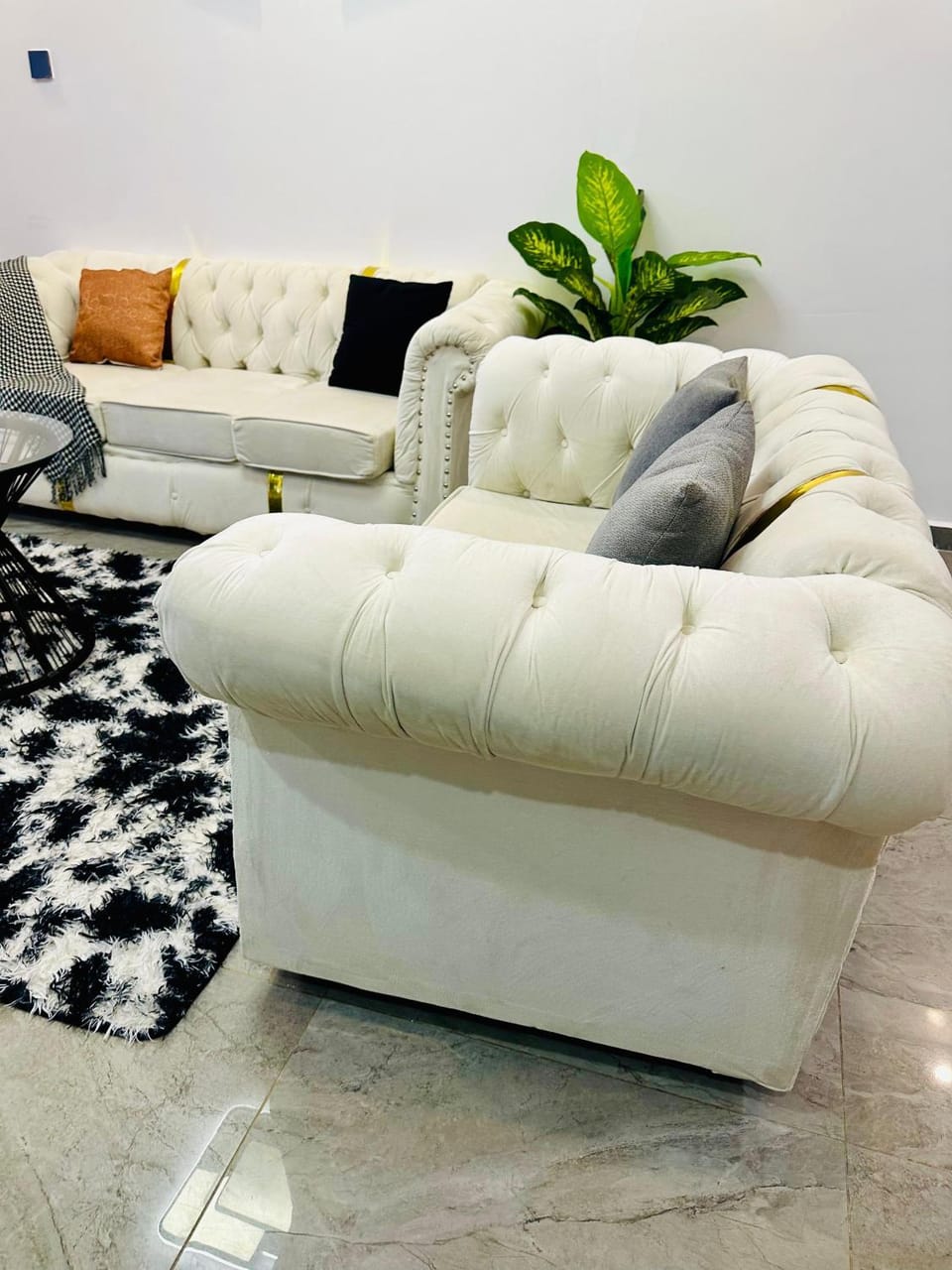 Living room, Seating area