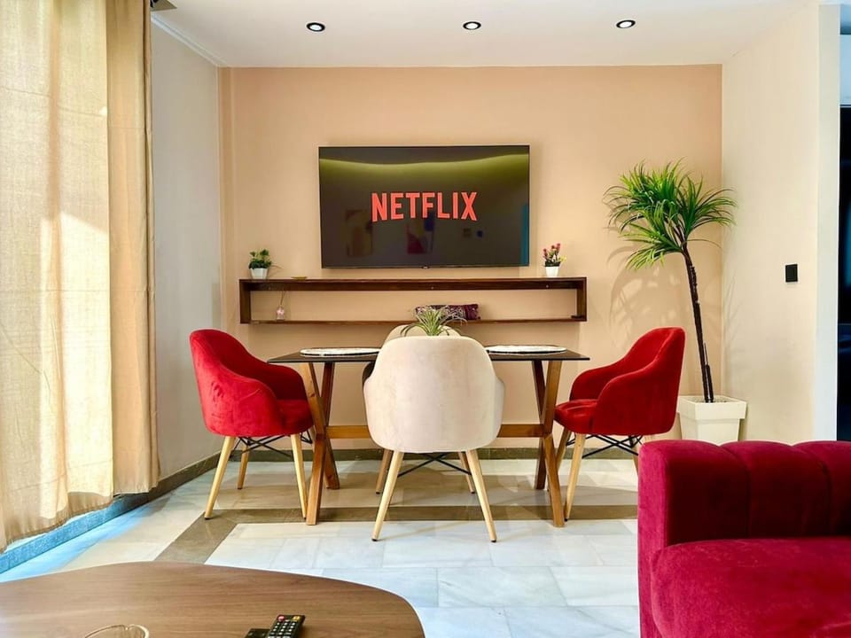 TV and multimedia, Living room, Dining area