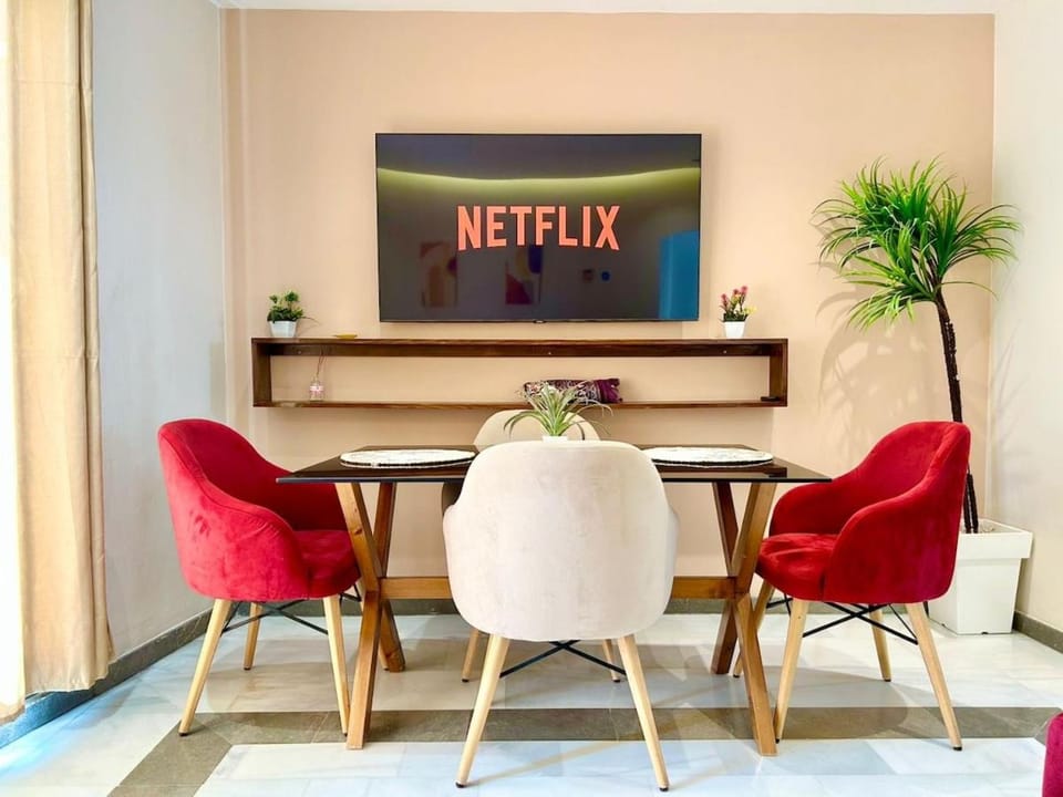 TV and multimedia, Dining area