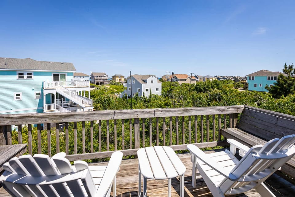 New Listing Steps from beach & sound access House in Duck