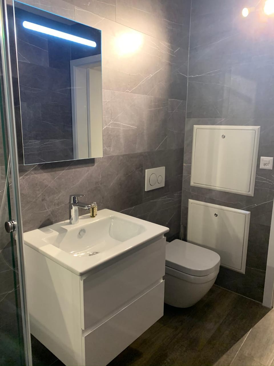 Shower, Toilet, Bathroom