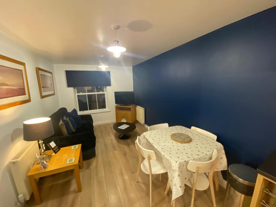 Seaglass, The Bay - Filey Ground Floor Step Free Easy Access and Parking Apartment in Primrose Valley