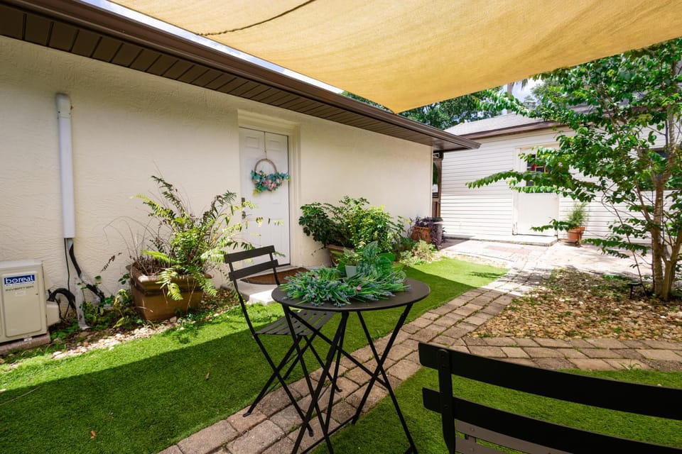 Patio, Garden, Balcony/Terrace
