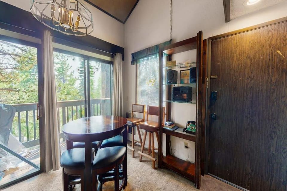 Hidden Valley 14 B Apartment in Mammoth Lakes