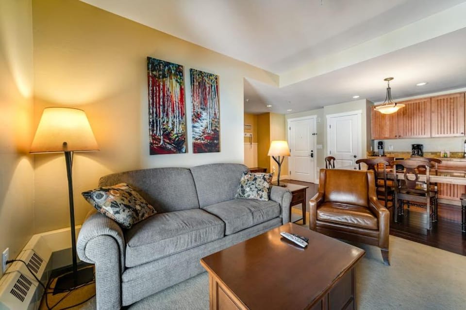 Base Camp One 412 Apartment in Granby