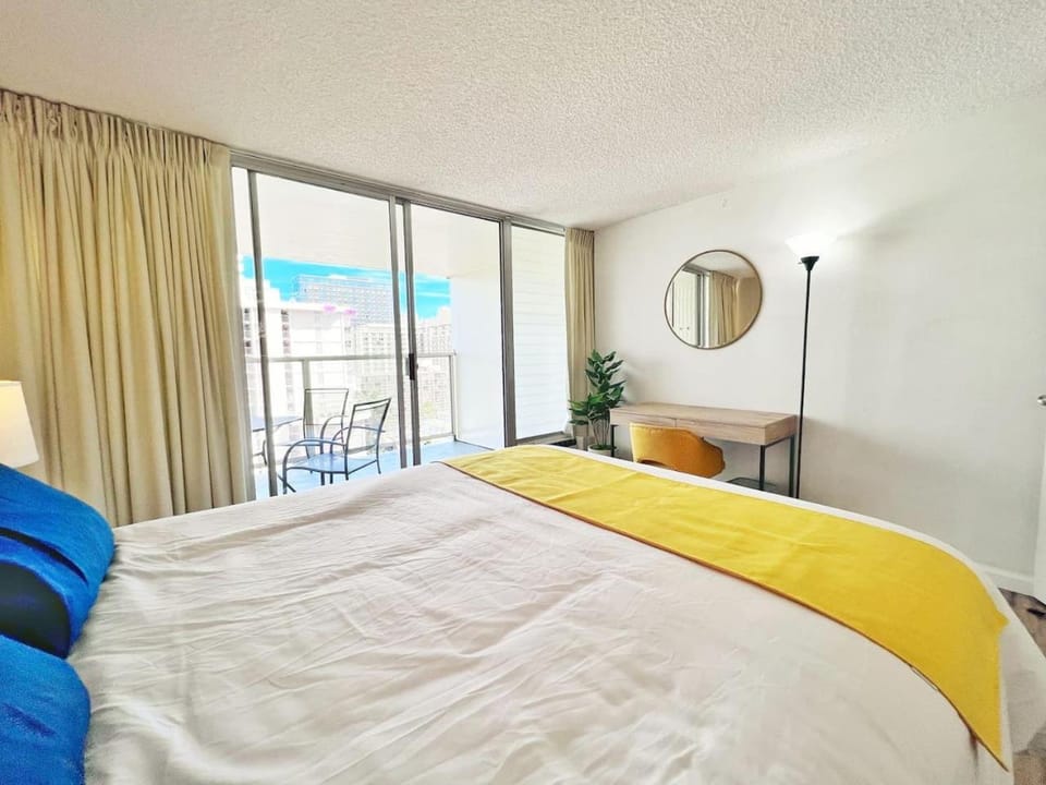 Comfy and Modern Condo By Waikiki House in Honolulu