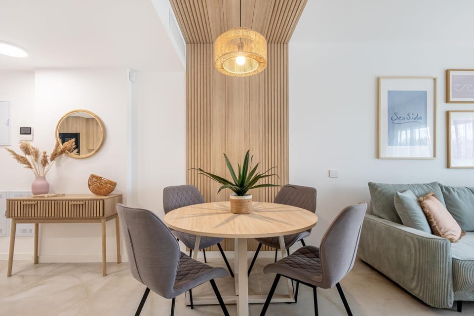 Living room, Seating area, Dining area