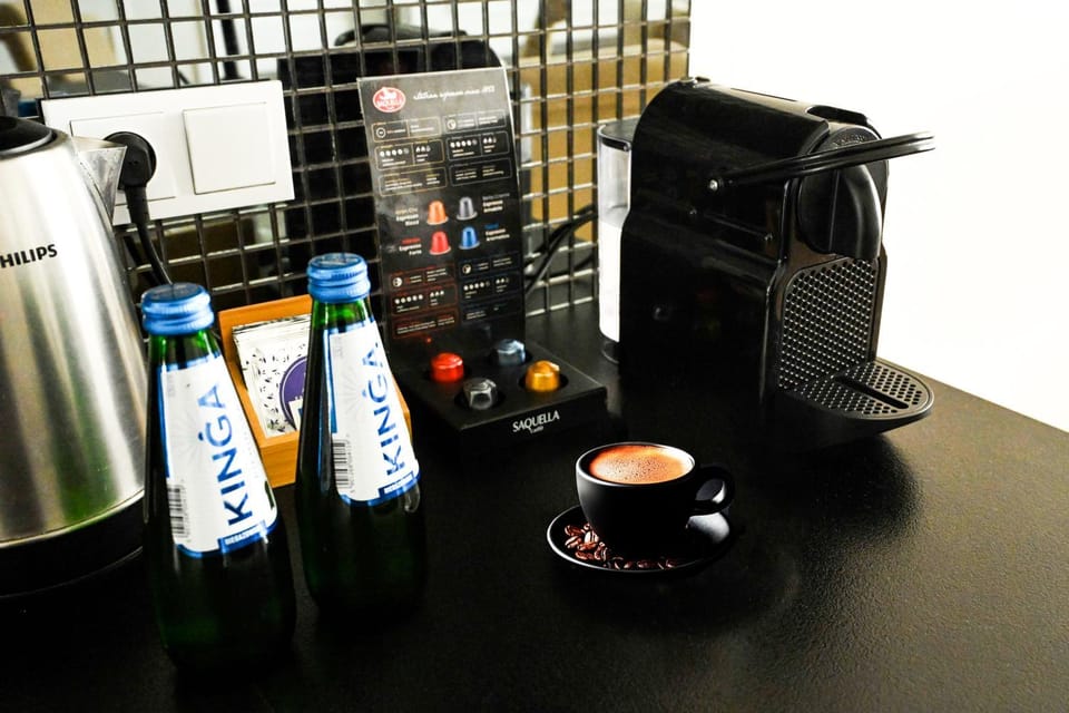 Coffee/tea facilities, kitchen