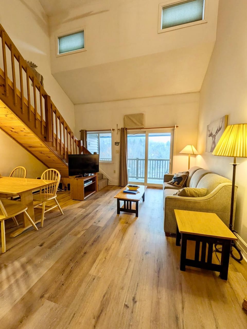 Living room, Dining area
