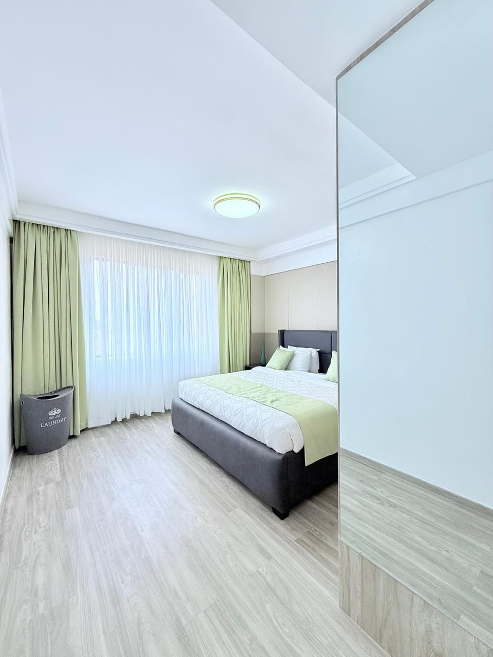 Bed, Photo of the whole room