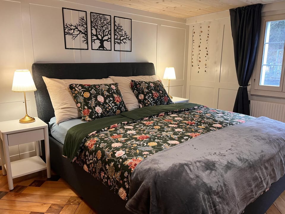 Bed, Bedroom