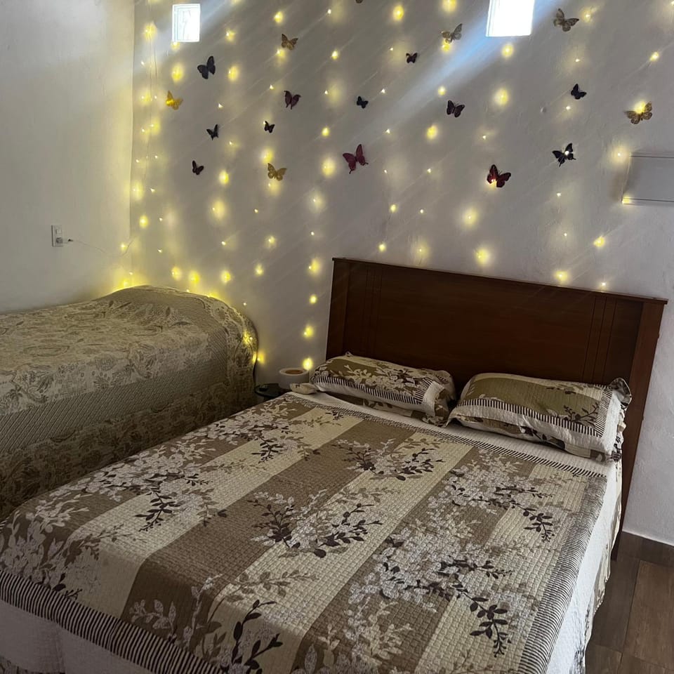 Rancho Girassol Casa de Campo em Extrema MG Luxury tent in State of São Paulo