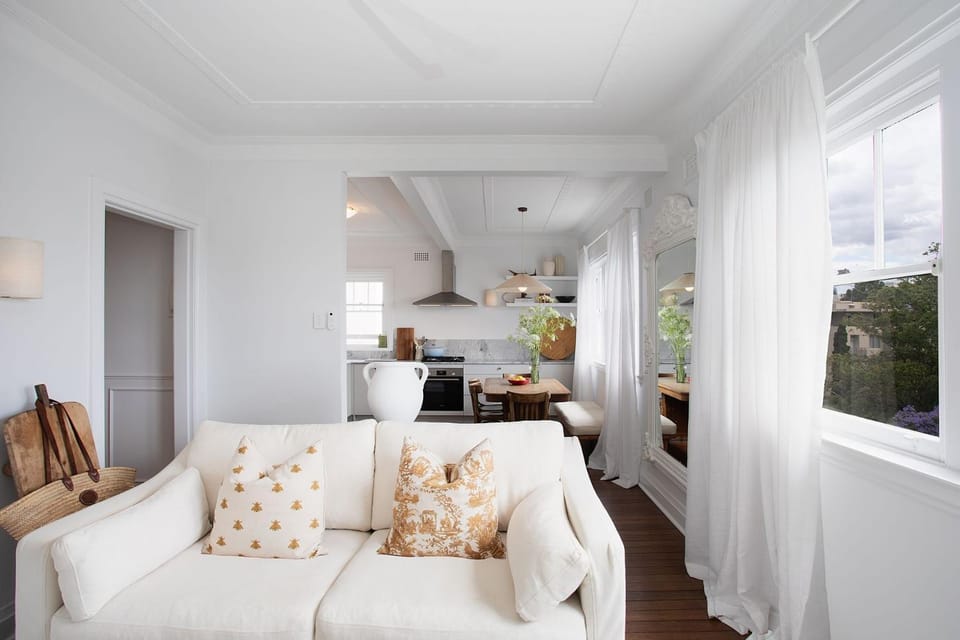Deco Bay, Double Bay Apartment in Sydney