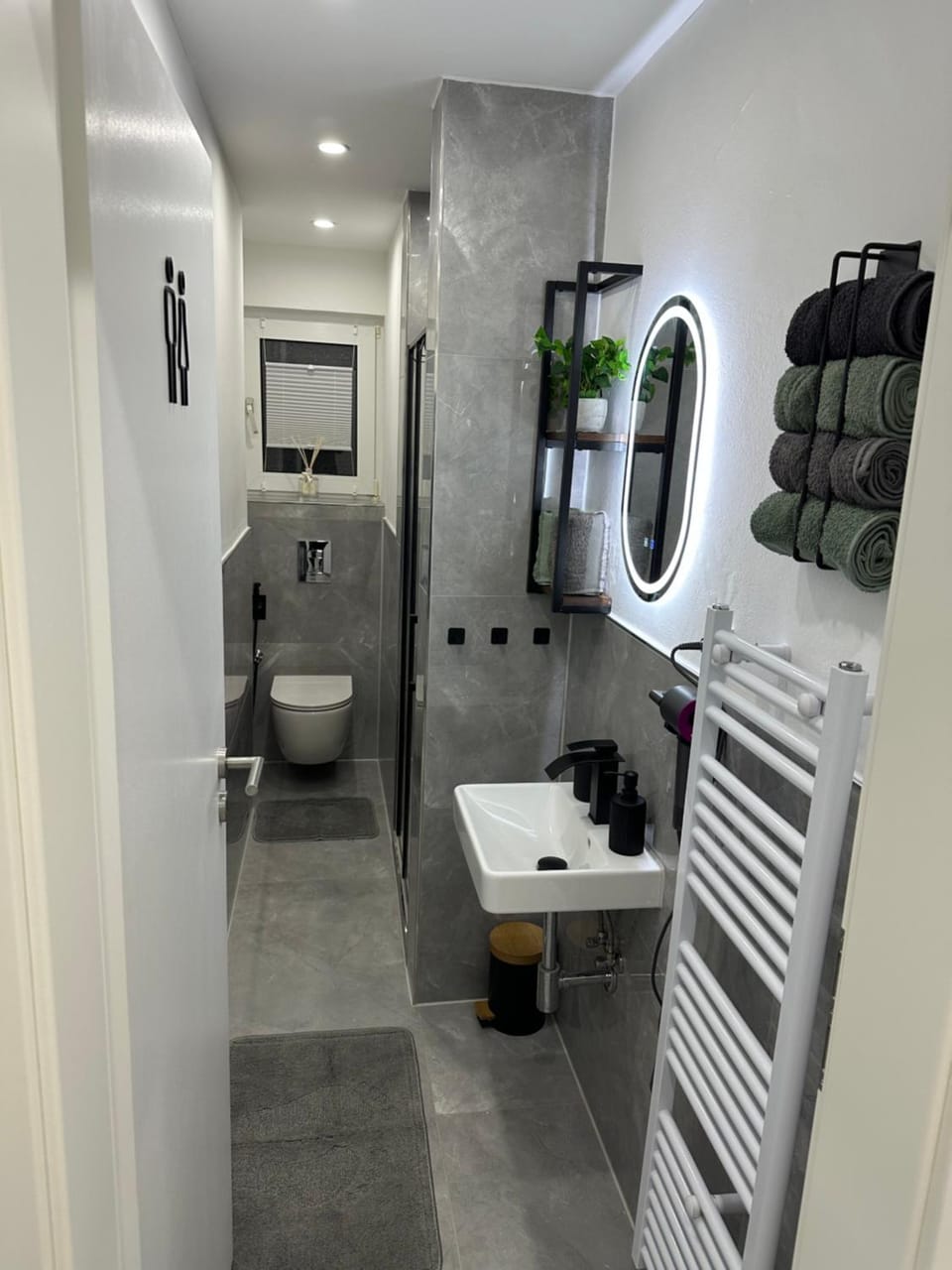 Shower, Bathroom, hair dryier