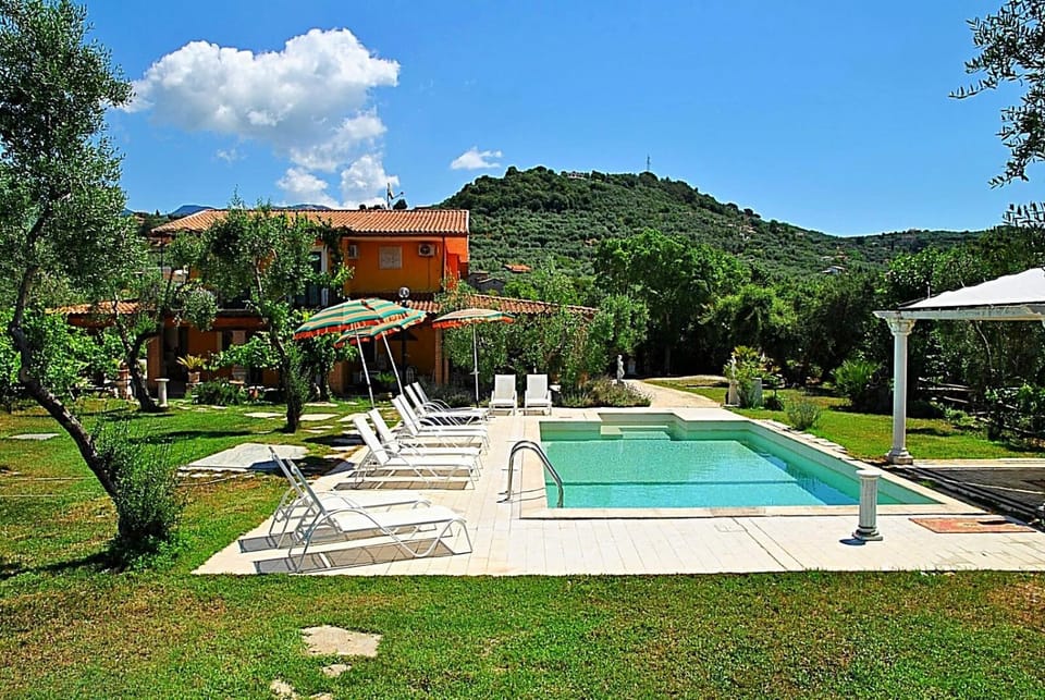 Swimming pool, Swimming pool