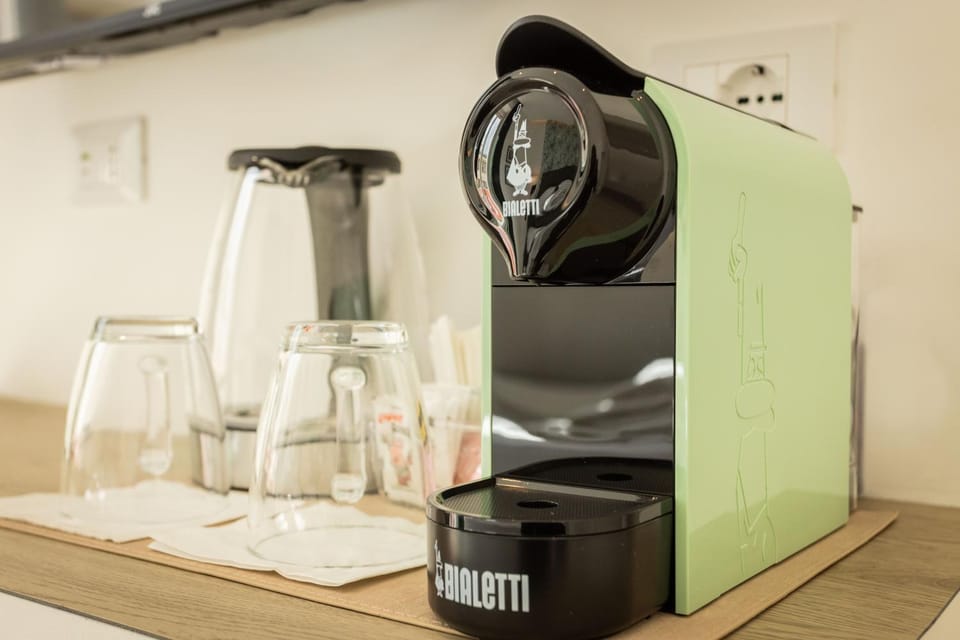 Coffee/tea facilities, minibar