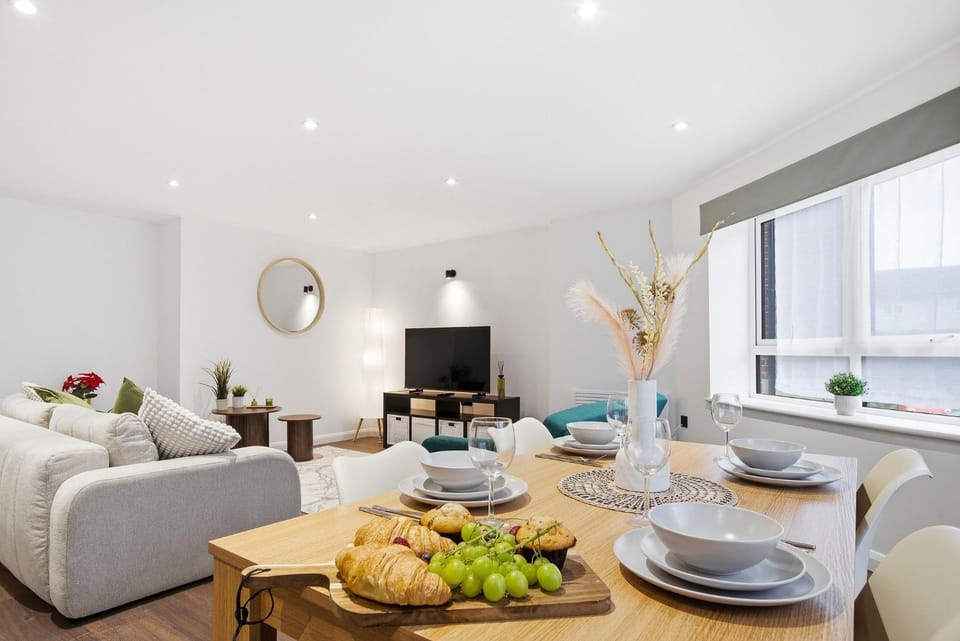Dining area, Dinner