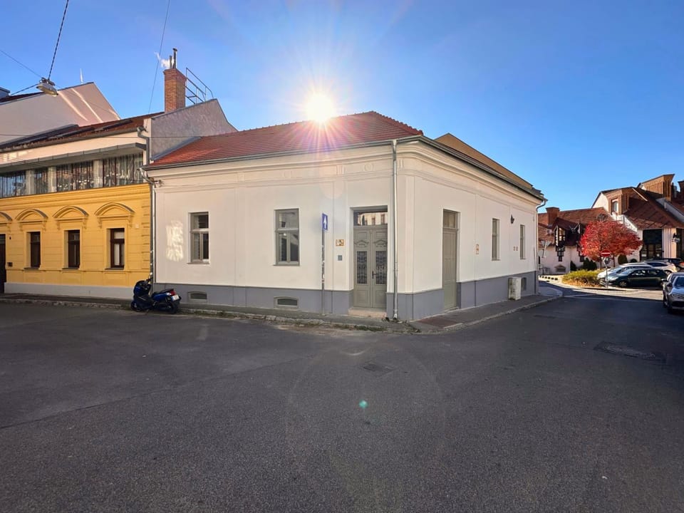 Property building, Street view