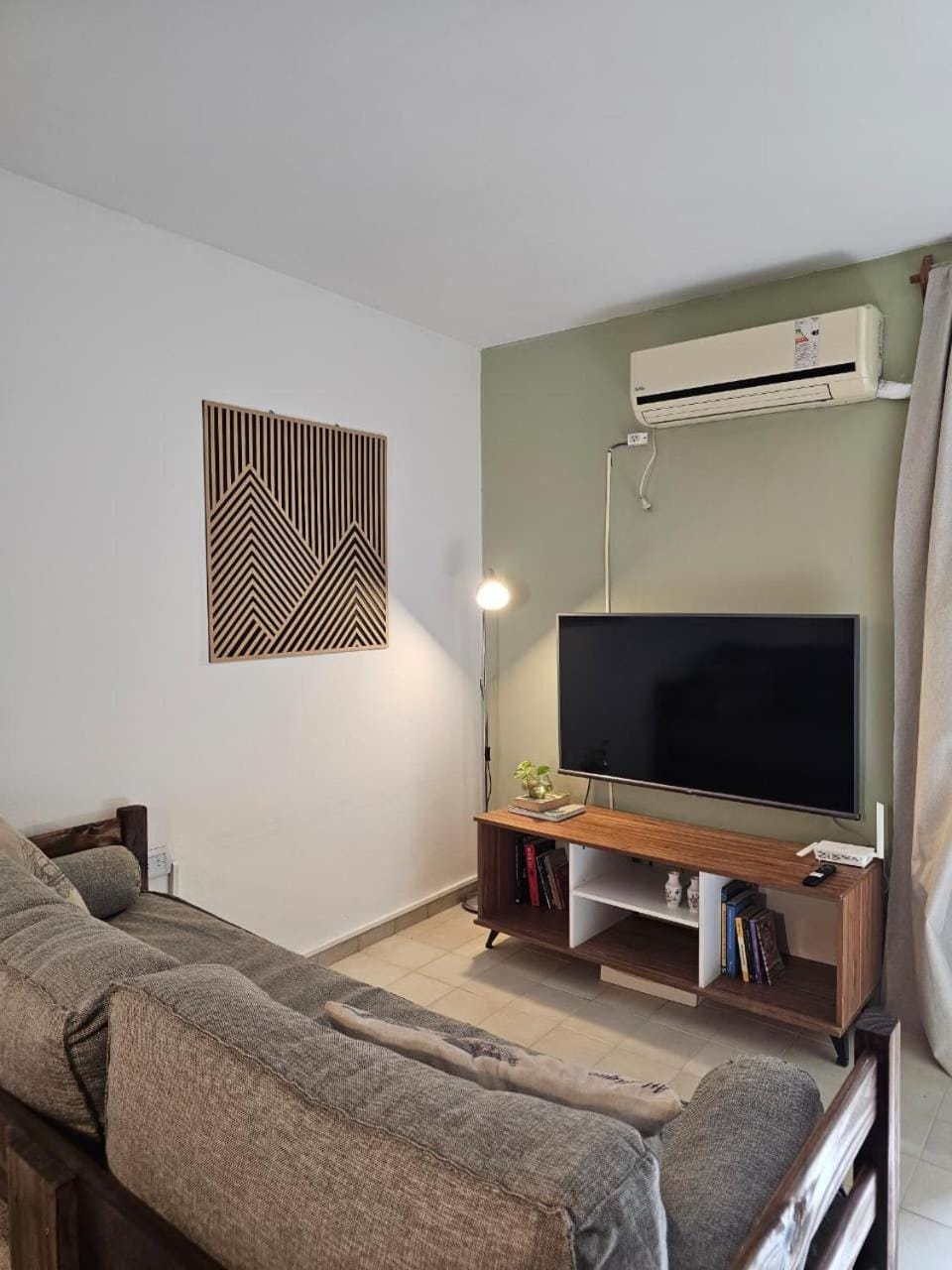 TV and multimedia, air conditioner