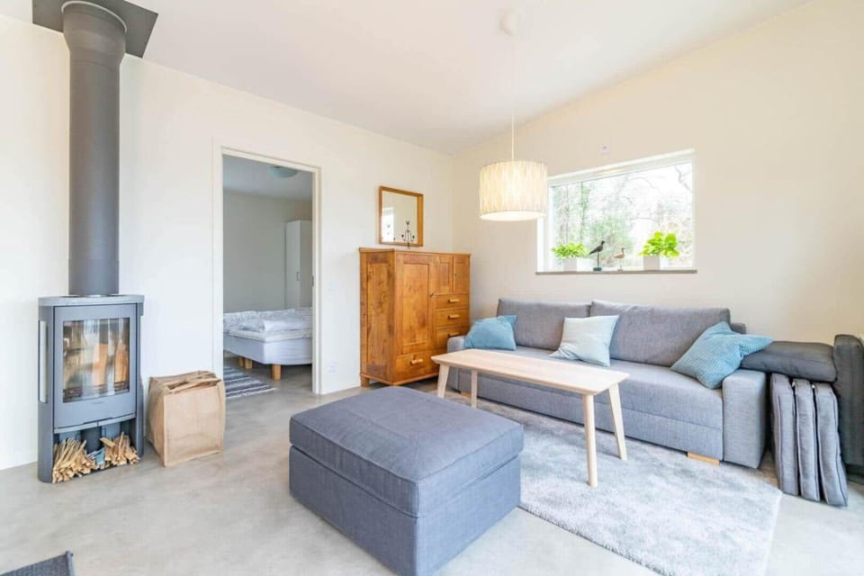 BLE833-Lyckeby-Knoesoevaegen-98 House in Kalmar County, Sweden