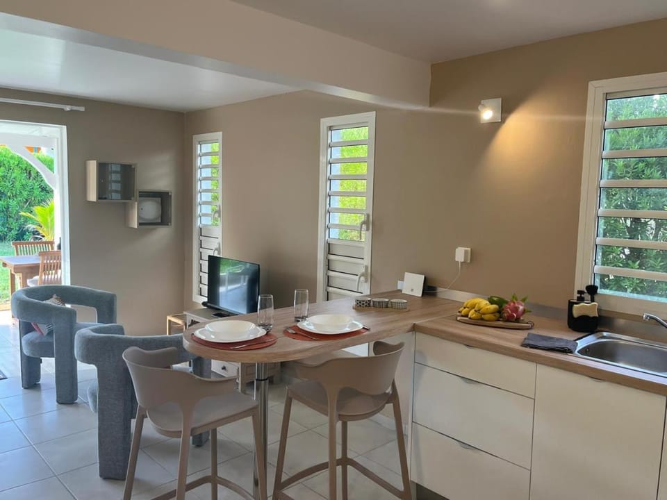 TV and multimedia, Living room, Dining area, internet, minibar