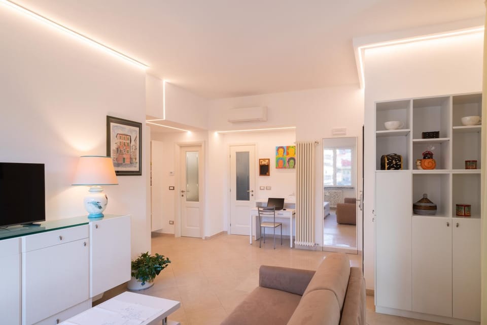 Communal lounge/ TV room, Seating area