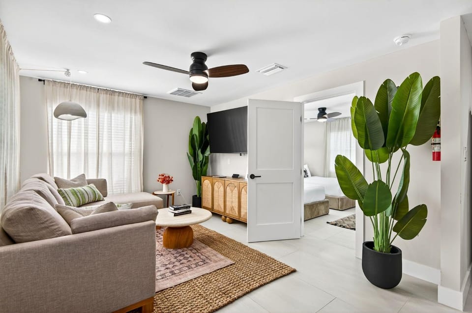 Sea Shell Beach Cottage House in Indian Rocks Beach