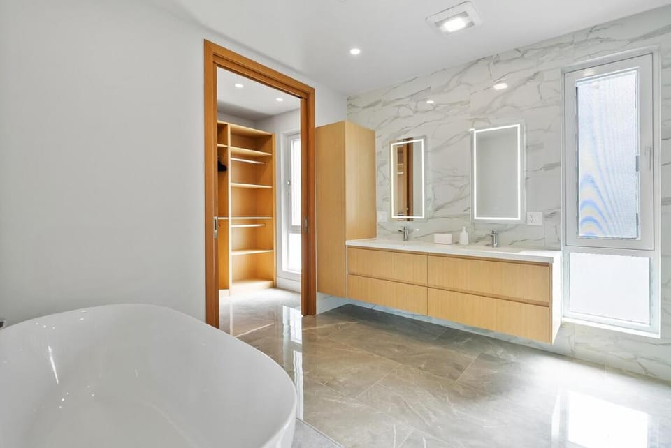 Shower, Bathroom, Bath, towels