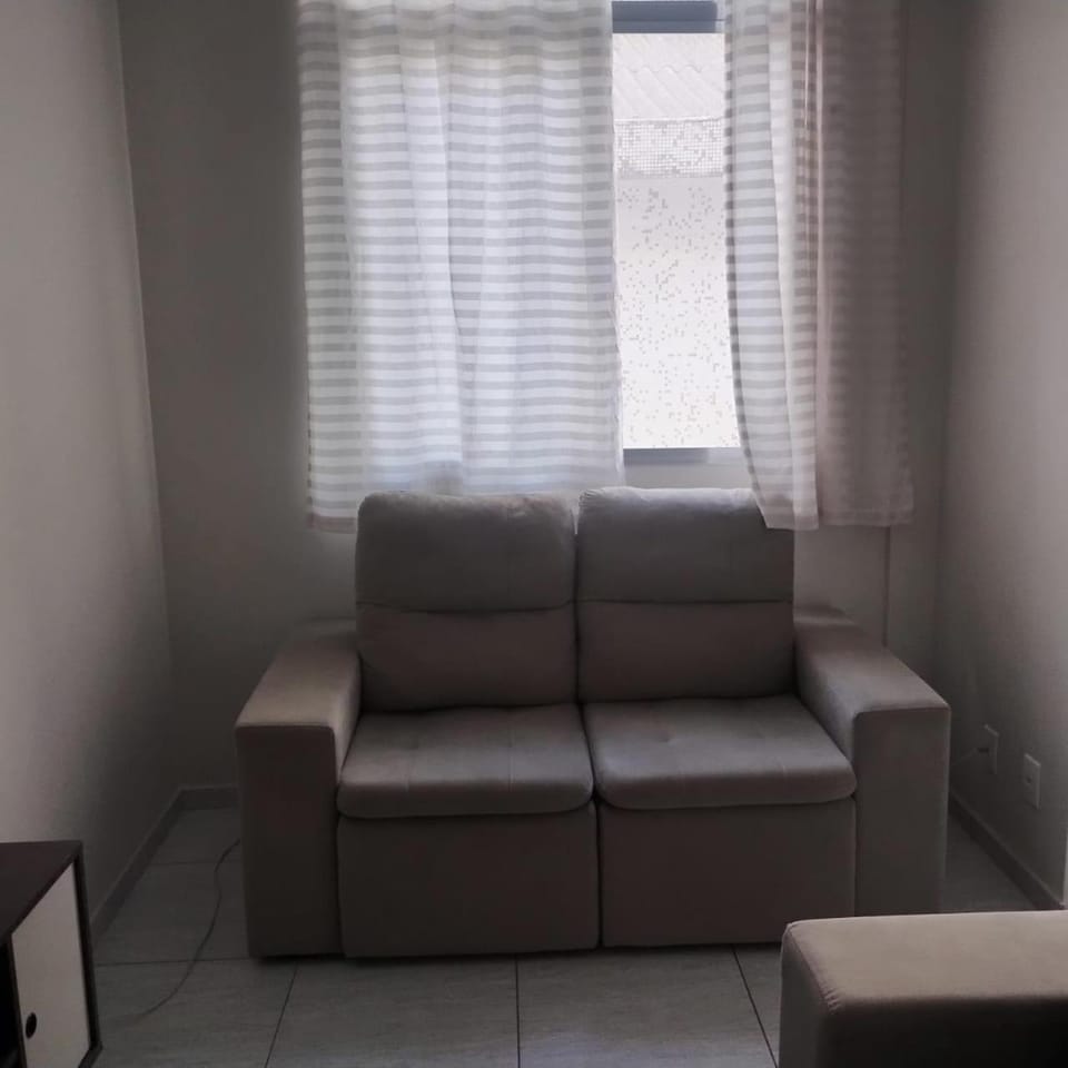 Apto a 100 mts da praia no Canto do forte com 1 vaga Apartment in State of São Paulo