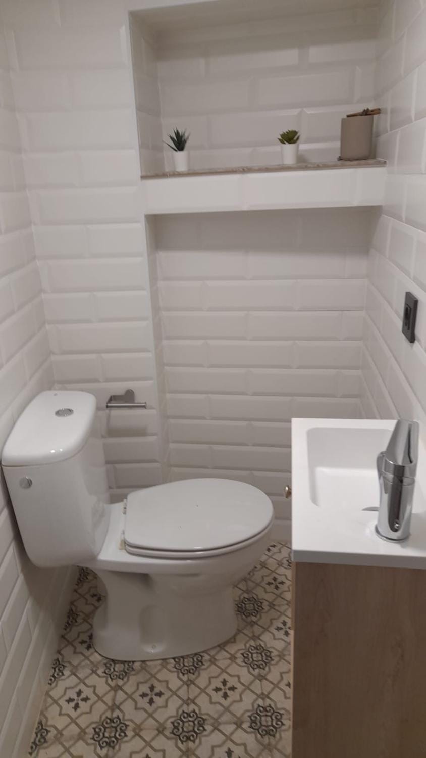 Toilet, Bathroom
