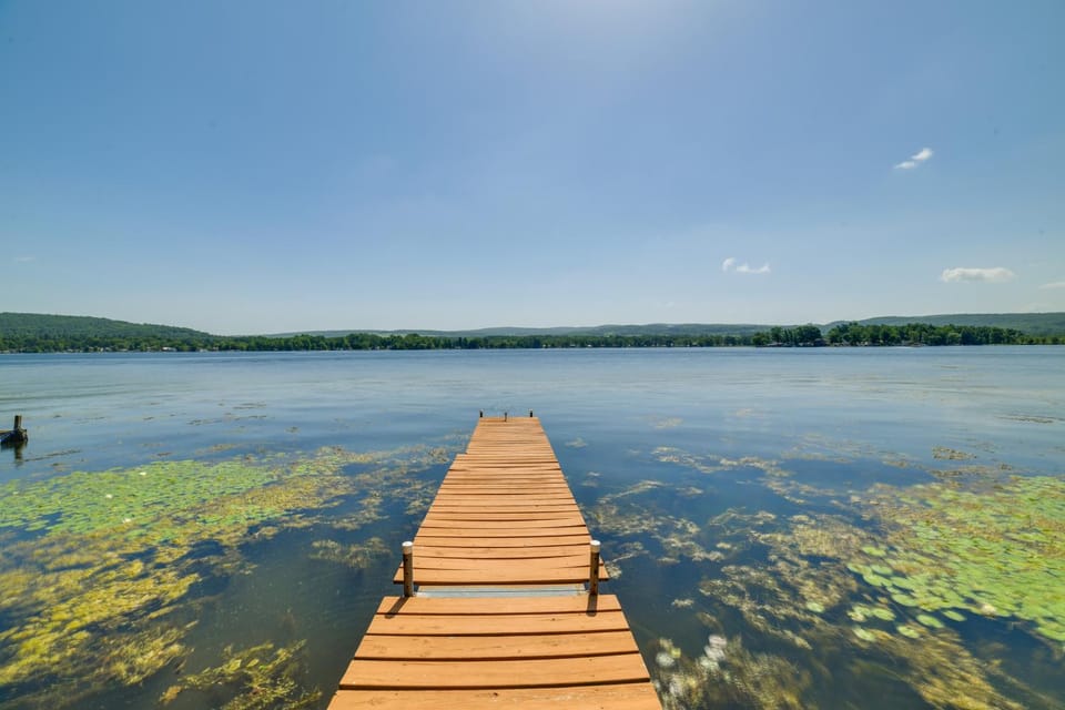 Ultimate Relaxation! Lake-View Cottage in Bradford House in Finger Lakes