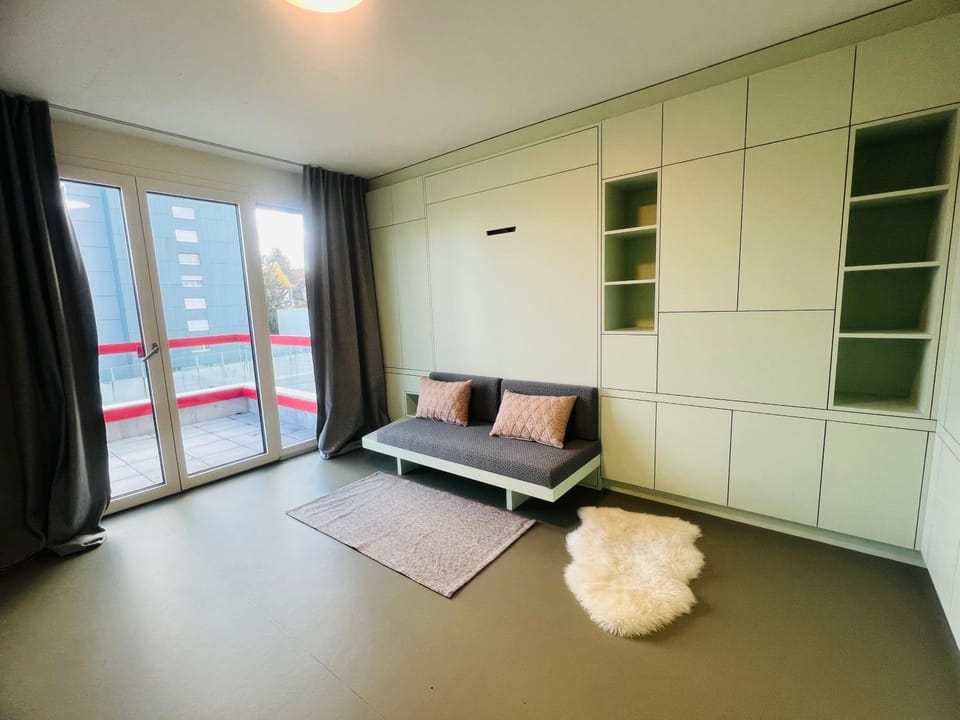 Modern Living, Luxe Studio Zurich Apartment in Zurich City