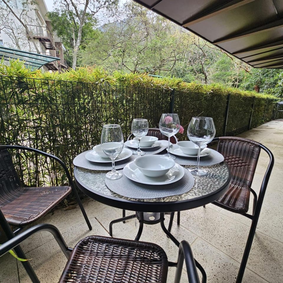 Patio, Day, Garden, Coffee/tea facilities, View (from property/room), Balcony/Terrace, Dining area, Garden view