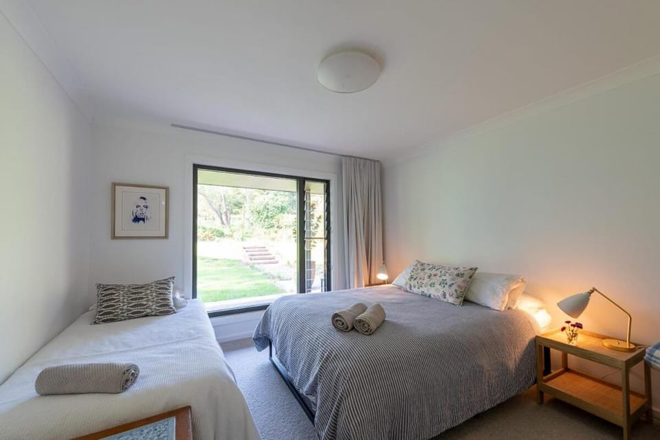 Far Meadow Farm Stay, near Berry and Beach! House in Berry