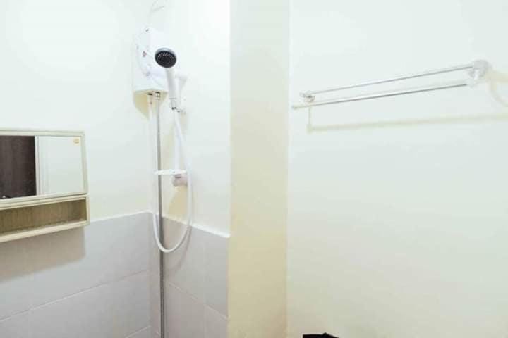 Urban Deca Tower Jen Nizami Apartment hotel in Mandaluyong